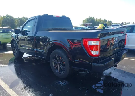 2023 Ford F-150 Xl z USA, uszkodzony, nr VIN 1FTMF1C56PKG11677